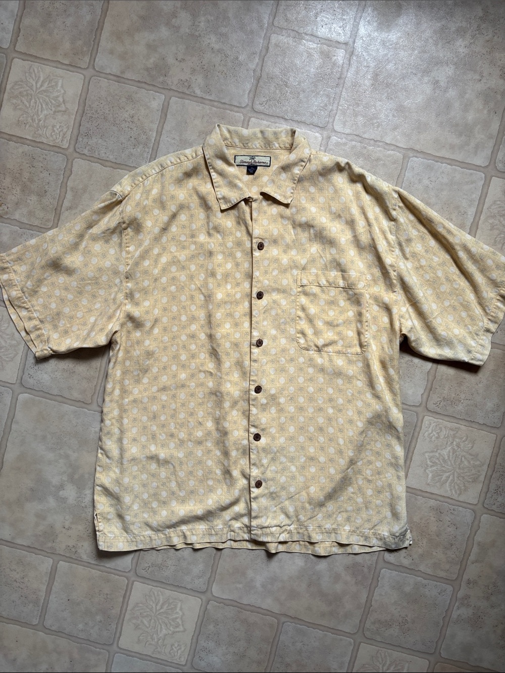 Tommy Bahama Men's Hawaiian Shirt Palm Trees, Short Sleeve,
100% Silk Size XL